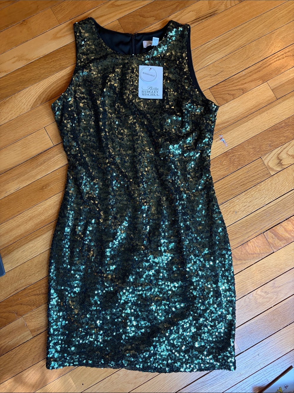 Belle Badgley Mischka Sleeveless Sequin Bodycon Dress in Emerald Green